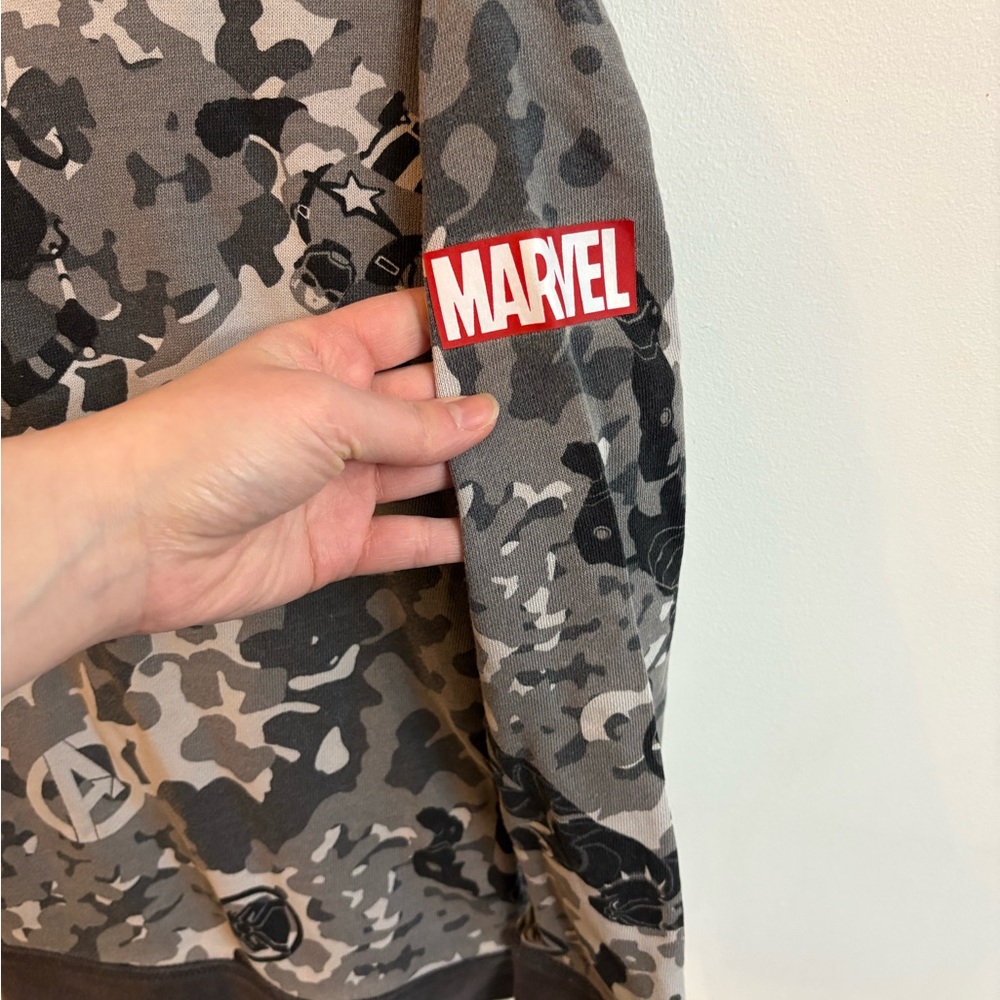 Marvel X Gap Gray and Black army Hoodie 8 years - Picture 4 of 9